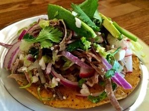 tostada de salpicon de carne